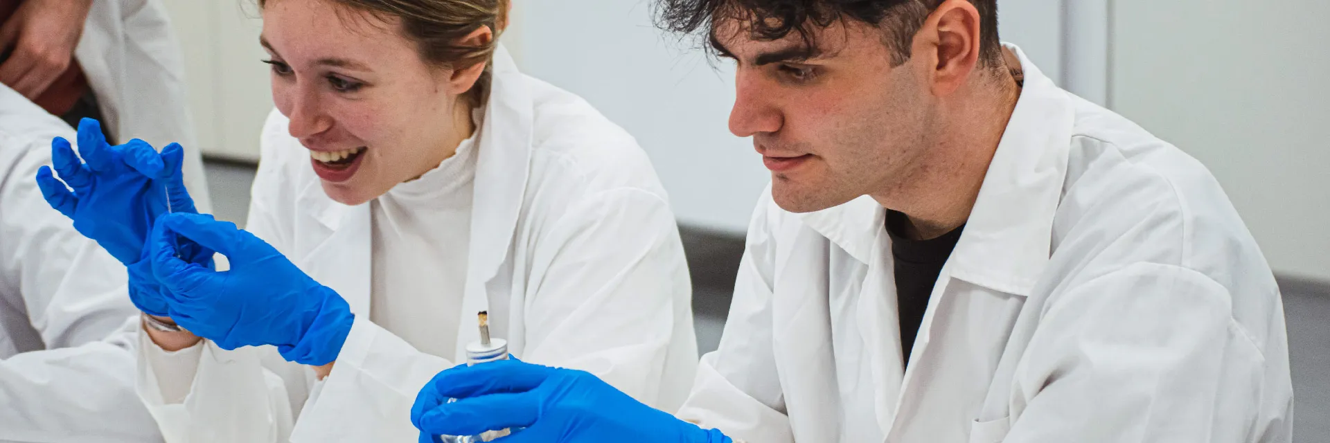 Hero Content - FP Sanidad + Madrid