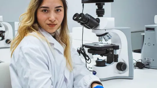 Hero content - Laboratorio Clínico y Biomédico