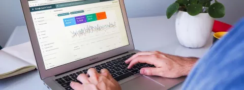 Posicionamiento en buscadores (SEO/SEM) y Comunicación en Redes Sociales