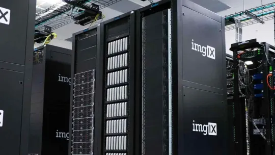 Sala de grandes servidores